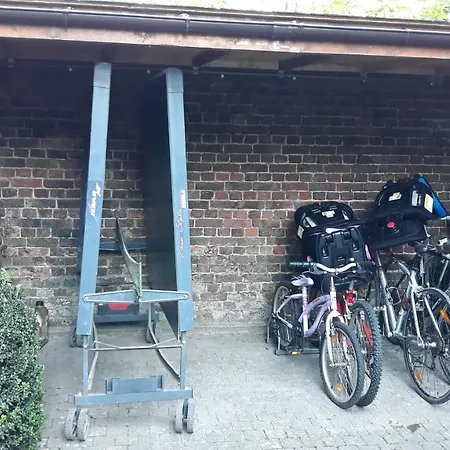 Avec Piscine La Buissiere - Fernelmont Maison d'hôtes 3*