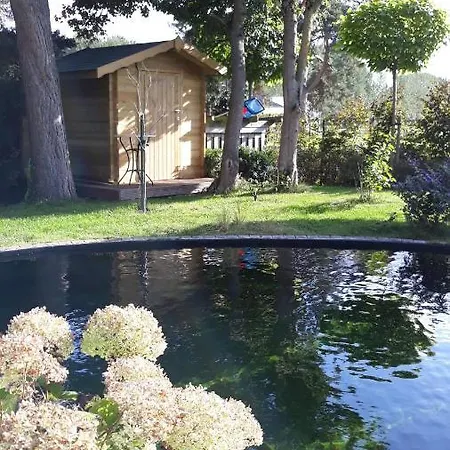 Avec Piscine La Buissiere - Fernelmont Pontillas