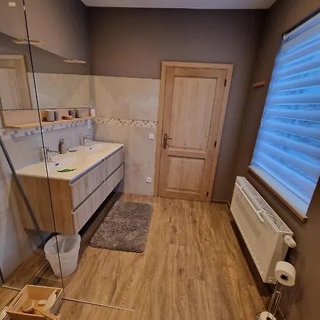 Avec Piscine La Buissiere - Fernelmont 3*