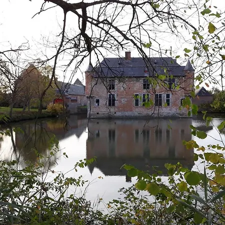 Avec Piscine La Buissiere - Fernelmont Guest house Pontillas