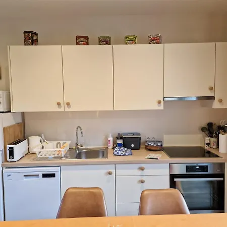 Avec Piscine La Buissiere - Fernelmont 3* Pontillas