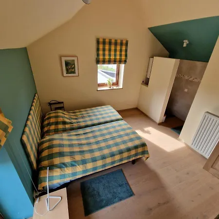 Avec Piscine La Buissiere - Fernelmont Pontillas