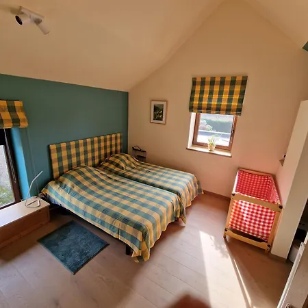 Avec Piscine La Buissiere - Fernelmont Pontillas