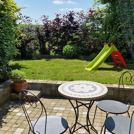 Avec Piscine La Buissiere - Fernelmont Guest house *