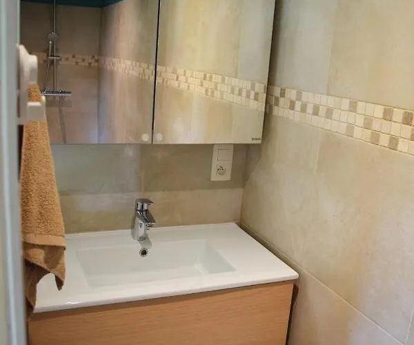 Avec Piscine La Buissiere - Fernelmont 3*