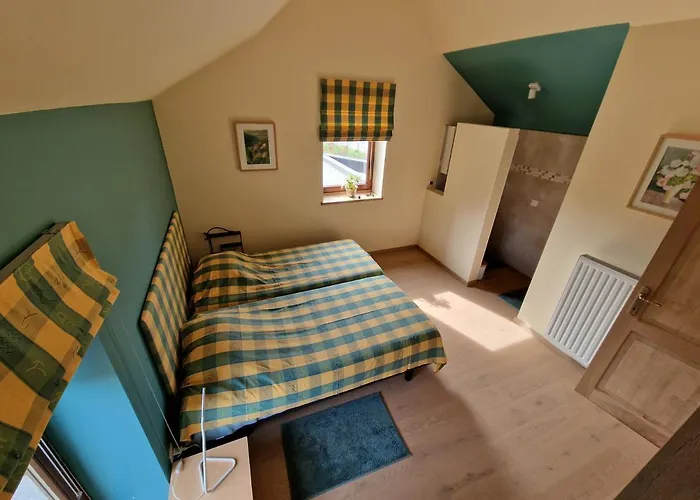 Avec Piscine La Buissiere - Fernelmont Pontillas