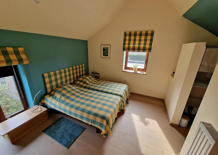 Avec Piscine La Buissiere - Fernelmont Pontillas